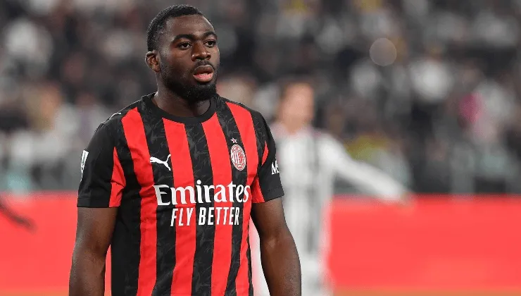 迪马:费内巴切签贡多齐后,加拉塔萨雷有意从米兰签福法纳