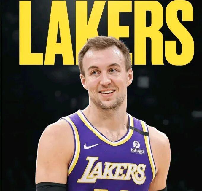 半岛体育官网-老詹旁边又来了一个神射手！！